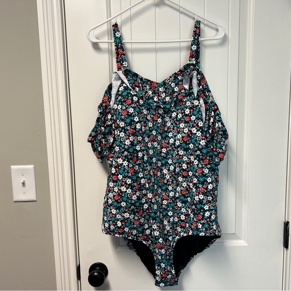 Lands End One Piece Swimsuit